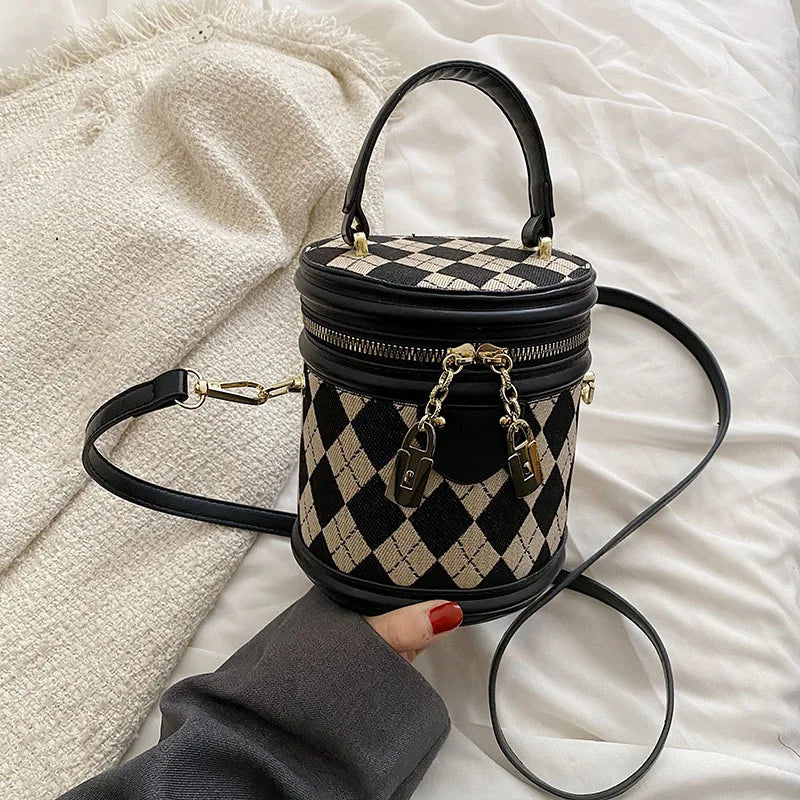 Women's Bag for Women Fashion Luxury Designer Zipper Small Handbags For Women Leather Bucket Shoulder Bag 2023 New Trend Pendant Streetsharks