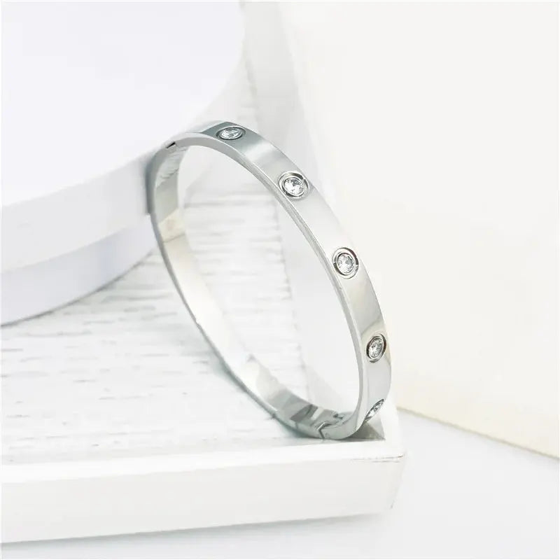 2025 New Design Gold Color Zircon And Cross Nut Nail Bracelet Gold & Bangle For Woman Stainless Steel Screw Brand Jewelry Streetsharks
