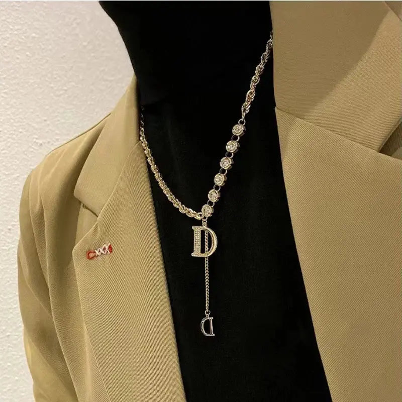 Design Sense Micro Setting Zircon D Letter Pendant Long Necklace Winter Sweater Chain Fashion Jewelry For Woman Girls Party Gift Streetsharks