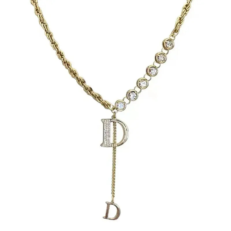 Design Sense Micro Setting Zircon D Letter Pendant Long Necklace Winter Sweater Chain Fashion Jewelry For Woman Girls Party Gift Streetsharks