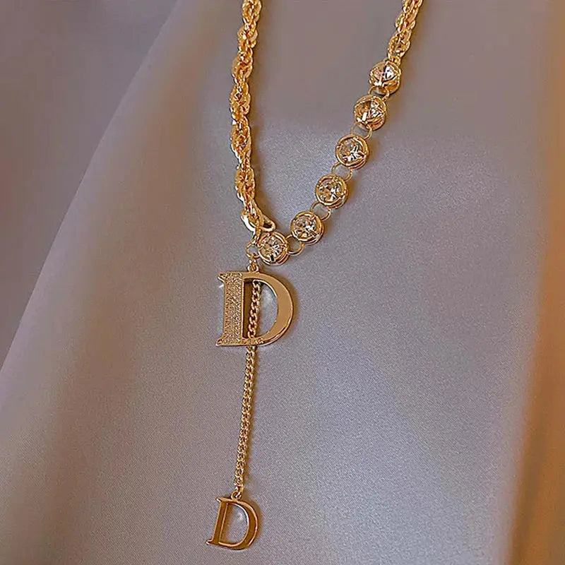 Design Sense Micro Setting Zircon D Letter Pendant Long Necklace Winter Sweater Chain Fashion Jewelry For Woman Girls Party Gift Streetsharks