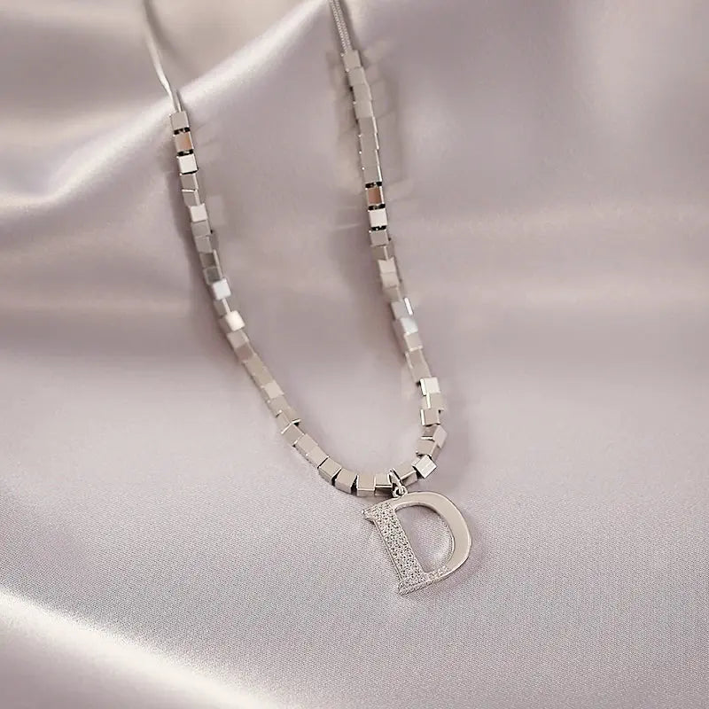 Design Sense Micro Setting Zircon D Letter Pendant Long Necklace Winter Sweater Chain Fashion Jewelry For Woman Girls Party Gift Streetsharks