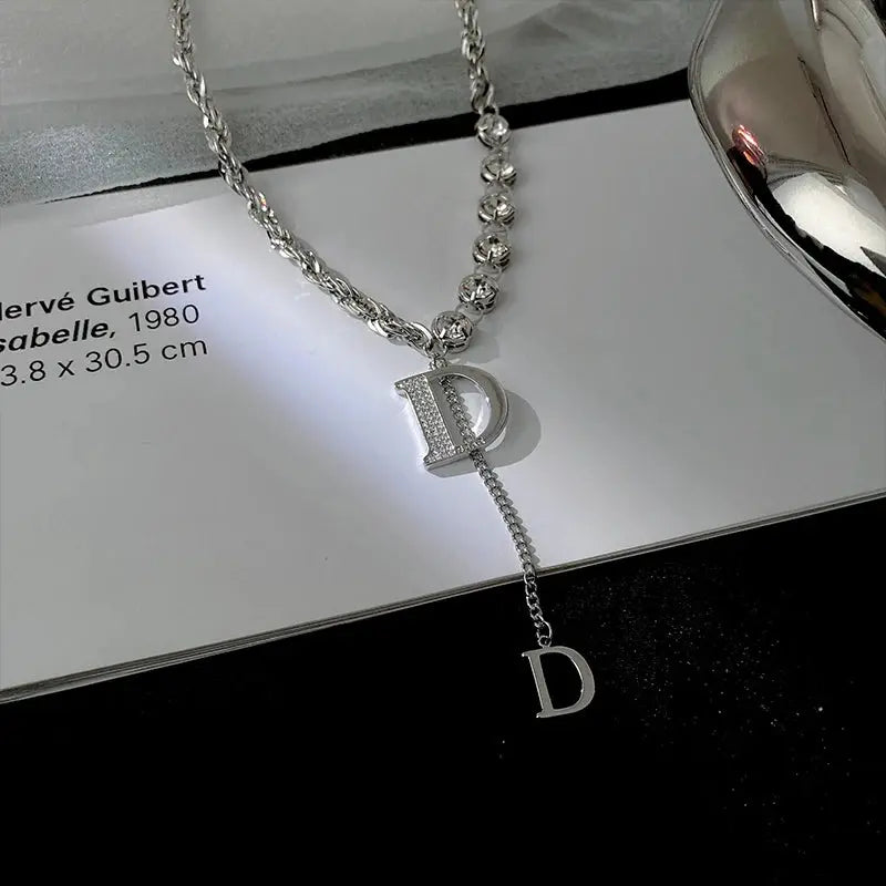 Design Sense Micro Setting Zircon D Letter Pendant Long Necklace Winter Sweater Chain Fashion Jewelry For Woman Girls Party Gift Streetsharks
