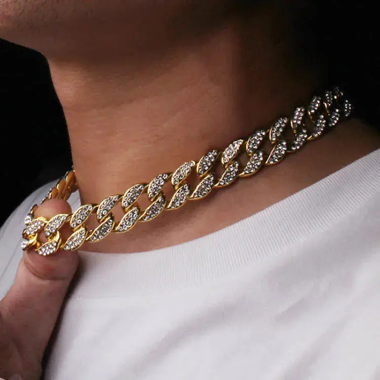 Dog Cuban Gold Chain Luxury Diamond Dog Collar Pet Metal Necklace Jewelry Accessories for Small Medium Large Dogs Cats Pet Gift luxecrown.co.uk