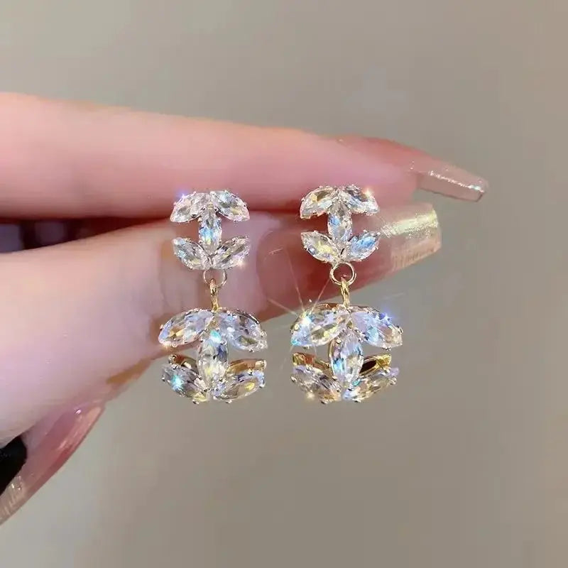 Fashion Trendy Cubic Zirconia Pearl Chic Earrings for Women Advanced Sense Shiny Letter Dangle Earrings Elegant Jewelry Gifts Streetsharks