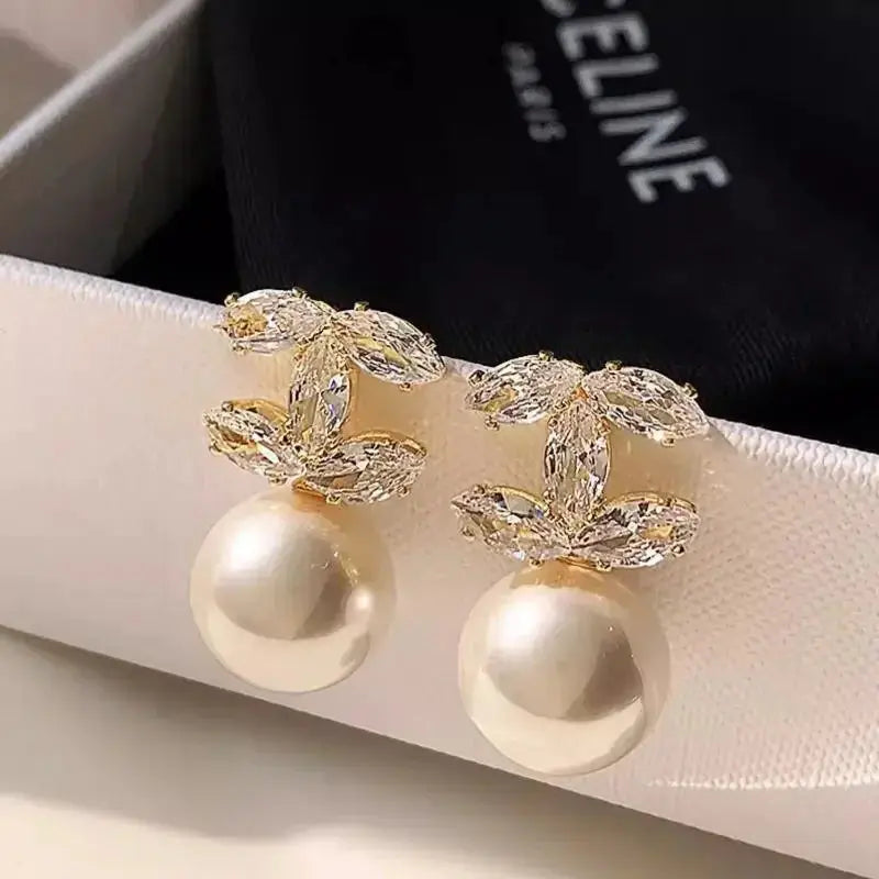 Fashion Trendy Cubic Zirconia Pearl Chic Earrings for Women Advanced Sense Shiny Letter Dangle Earrings Elegant Jewelry Gifts Streetsharks