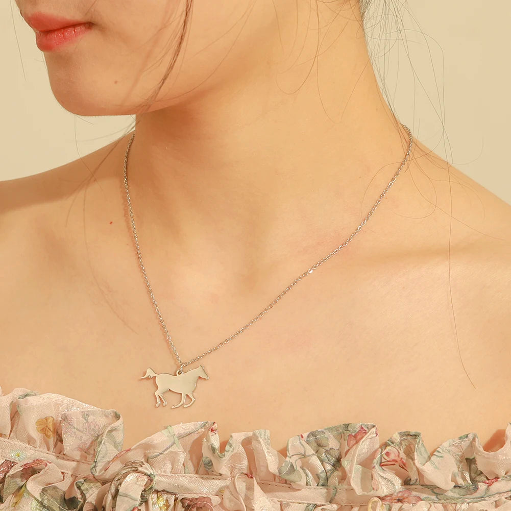 Skyrim Fashion Cute Animal Horse Pendant Necklace for Women Girls Stainless Steel Gold Color Chain Necklaces Gifts Wholesale Streetsharks