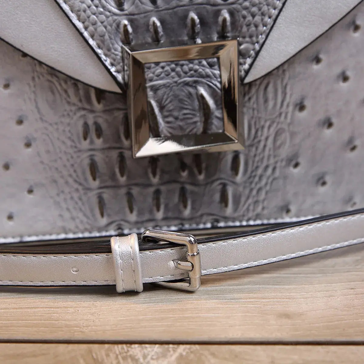 Luxury Designer Brand New Cowhide High Quality Crocodile Print Handbag Women's Fashion Single Shoulder Crossbody Bag Hot Sale luxecrown.co.uk