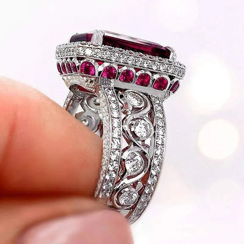 Luxury Lady 925 Sterling Silver Finger Ring Shiny Red CZ Gorgeous Party Accessories Trendy High-quality Wedding Band Jewelry Streetsharks