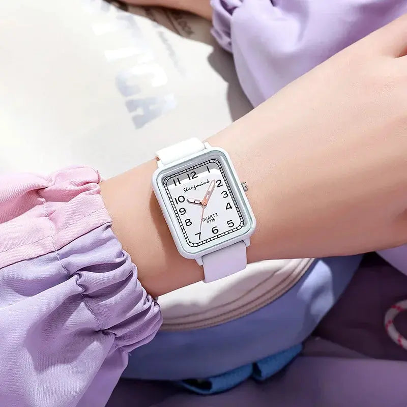 Luxury Women Watches Top Brand Fashion Ladies Quartz Watch Silicone Strap Female Wristwatch Reloj Hombre Streetsharks