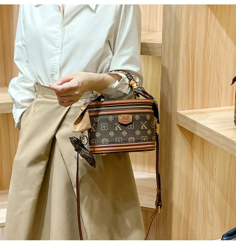 Luxury brand handbag 2025 new high-end designer box bag, bucket bag, single shoulder diagonal cross bag, fashionable luxecrown.co.uk