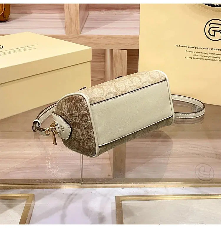 Luxury women's handbag, shoulder bag, high-end sense, crossbody bag, 2025 new autumn and winter fashion versatile pillow bag luxecrown.co.uk