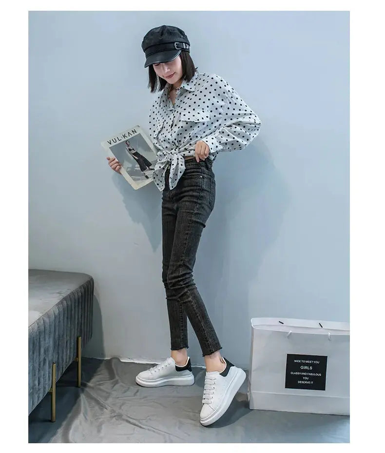 McQueen women's new popular white shoes, versatile and super fiber breathable thick sole, height increasing McQueen sponge cake Streetsharks