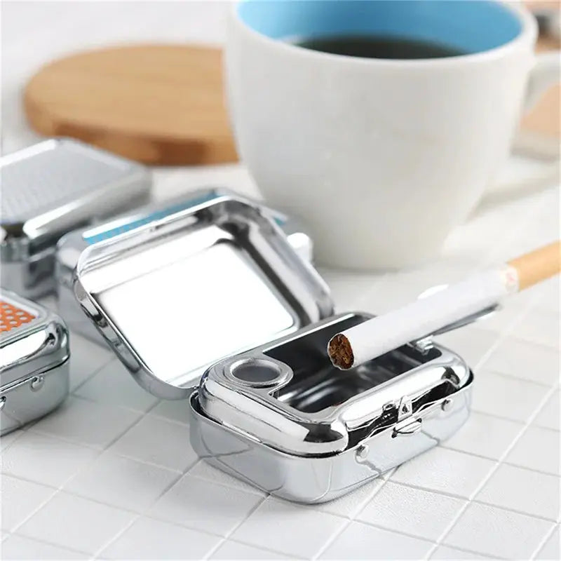 Outdoor Mini Portable Metal Cigarette Ashtray Fashion Ashtray Wiht Lockable Lid Desktop Ash Case Pocket Ashtray Gift For Man Streetsharks