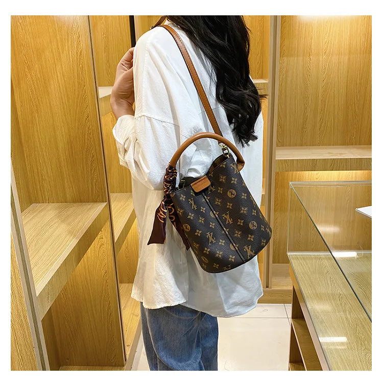 Advanced fashion bag for women 2025 new casual women's bag, large capacity bucket bag, shoulder bag, diagonal cross bag luxecrown.co.uk