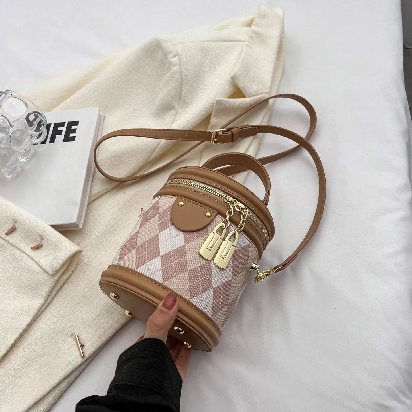 Women's Bag for Women Fashion Luxury Designer Zipper Small Handbags For Women Leather Bucket Shoulder Bag 2023 New Trend Pendant Streetsharks