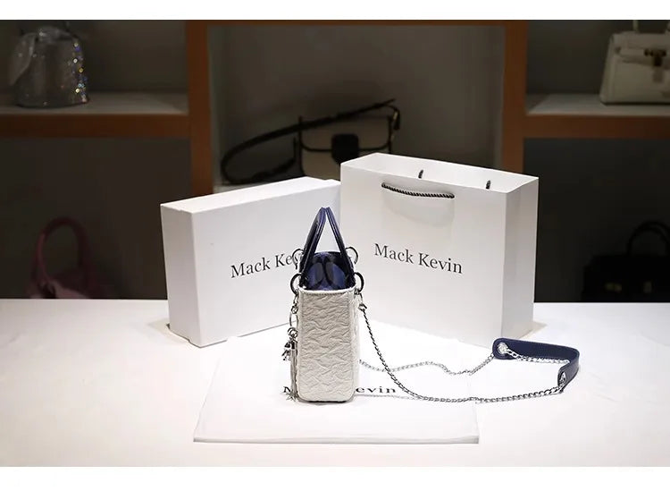 2024 New Fashion and Popular Handheld Square Bag with Contrast Color Women's Beautiful and Luxury Shoulder Bag with Decoration Streetsharks