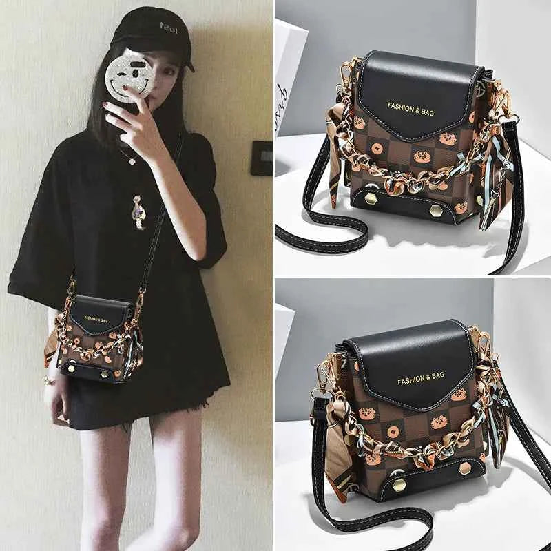 Wear-resistant PU leather mini single-shoulder bag for women, flip cover cartoon square graffiti crossbody bag