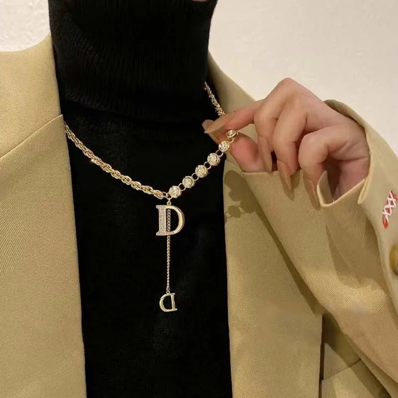2024 New Luxury Zircon Letter D Pendant Necklace for Women Girls Sparkling Rhinestone Tassel Sweater Chain Necklace Jewelry Gift Streetsharks