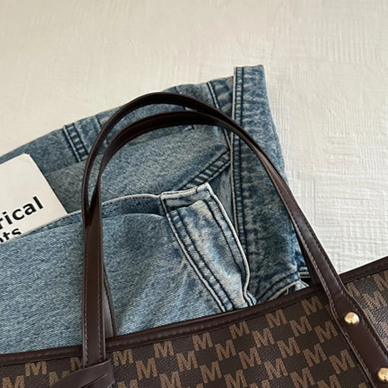 Letter Print Fashion Shoulder Bag Versatile Large Capacity Handbag Luxury Brand Bag Clutch Bag Retro Trend Commuter Tote Bag luxecrown.co.uk