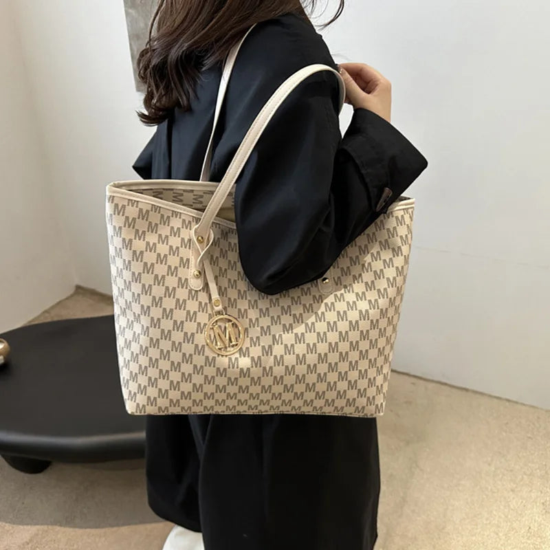 Letter Print Fashion Shoulder Bag Versatile Large Capacity Handbag Luxury Brand Bag Clutch Bag Retro Trend Commuter Tote Bag luxecrown.co.uk