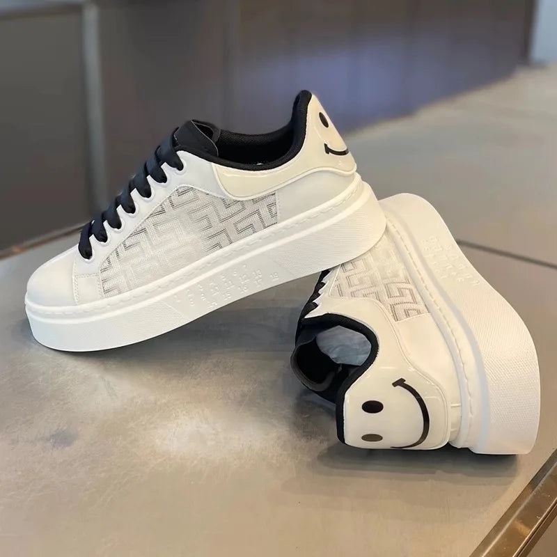 Summer New Board Shoes Designer Luxury White Sneakers for Men Lightweight Tennis Shoes Men Casual Sports Shoes Zapatos De Hombre Streetsharks