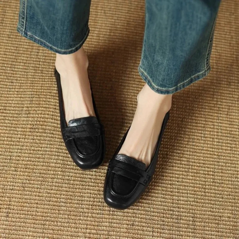 Woman Soft Leather Flat Bottom Single Shoes Women's Low Heel Flats Slip-On Casual Style Home Party Wear round Toe Bean Loafers luxecrown.co.uk