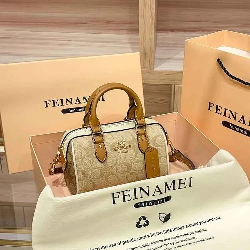 Light luxury brand Boston handbag women's 2026 autumn and winter new crossbody bag retro high-end single shoulder handbag