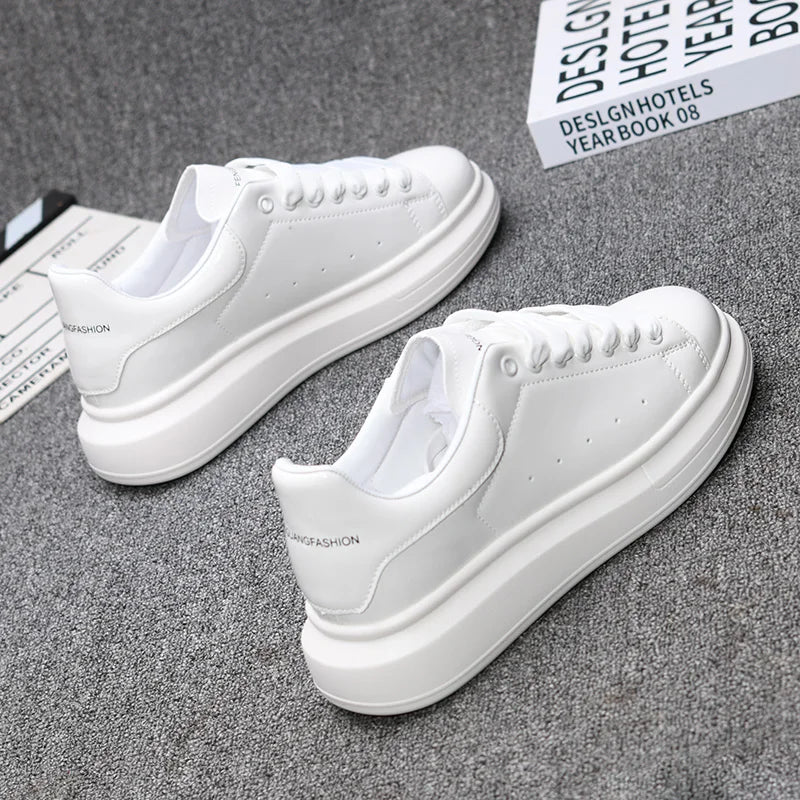 Branded couple shoes for men and women, breathable sports shoes, lacquered casual shoes, red skateboarding tennis shoes