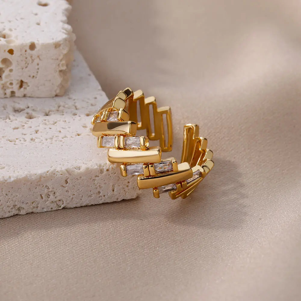 Fashion Gold Color Stainless Steel Rings For Women Chain Hollow Out Crystal Zircon Finger Ring Jewelry 2023 Gift anillos mujer Streetsharks