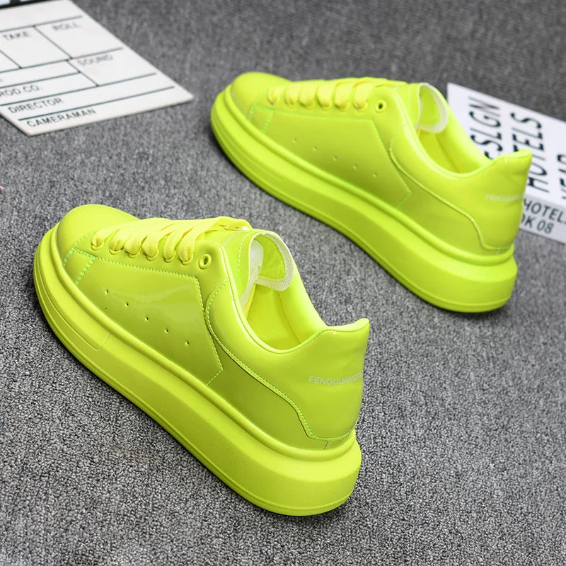 Branded couple shoes for men and women, breathable sports shoes, lacquered casual shoes, red skateboarding tennis shoes