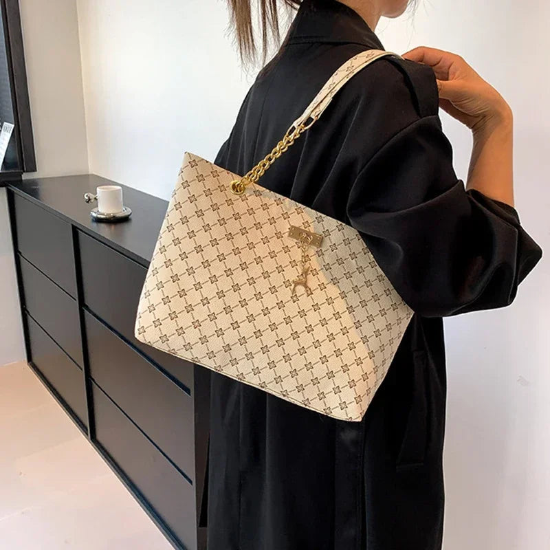Women Luxury Design New Presbyopic Handbag Large Capacity Handbag Fashion Printing Shoulder Bag Trendy Shopping Bag with pendant luxecrown.co.uk
