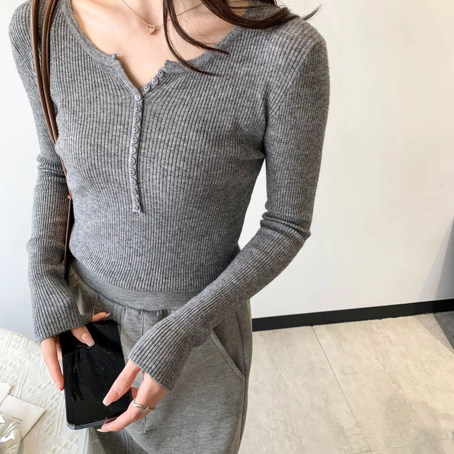 2026 Spring Autumn Basic Sweaters Knitted Women Sweater Button O-neck Pullovers Female Pullover Slim Solid Bold Stripes Tops