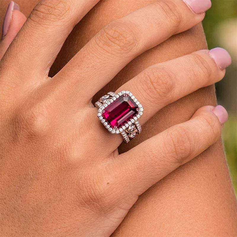 Luxury Lady 925 Sterling Silver Finger Ring Shiny Red CZ Gorgeous Party Accessories Trendy High-quality Wedding Band Jewelry Streetsharks