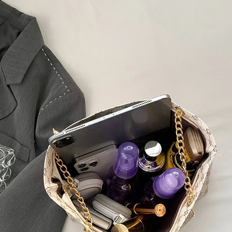 Women Luxury Design New Presbyopic Handbag Large Capacity Handbag Fashion Printing Shoulder Bag Trendy Shopping Bag with pendant luxecrown.co.uk