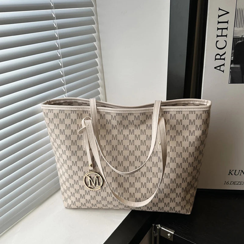 Letter Print Fashion Shoulder Bag Versatile Large Capacity Handbag Luxury Brand Bag Clutch Bag Retro Trend Commuter Tote Bag luxecrown.co.uk