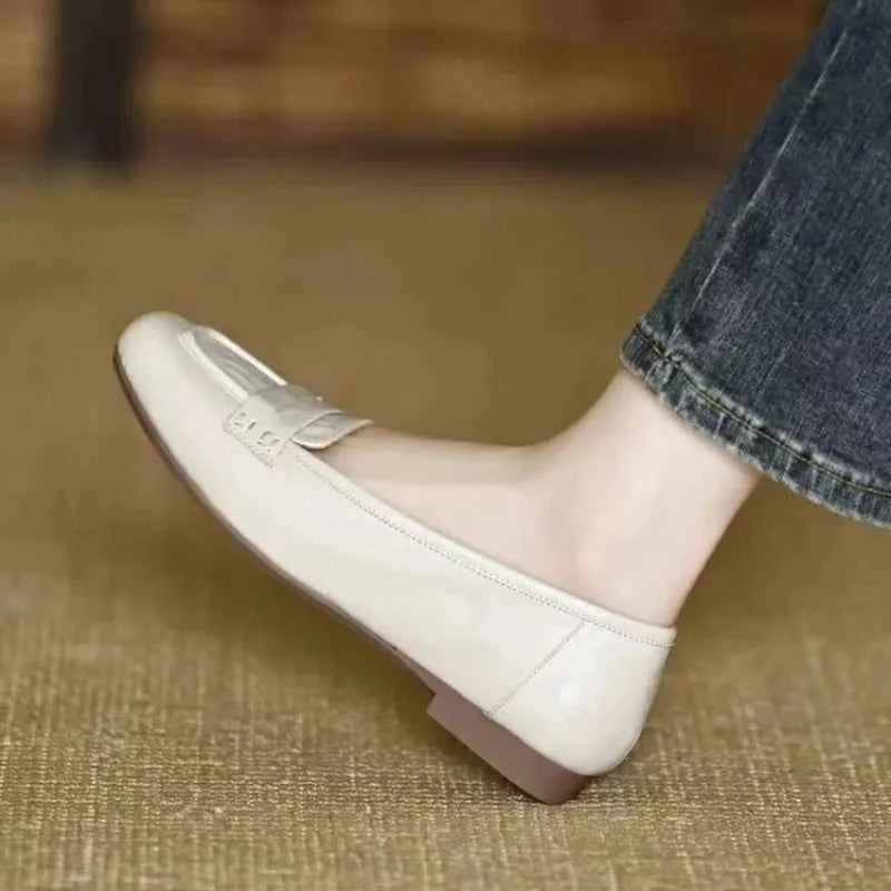 Woman Soft Leather Flat Bottom Single Shoes Women's Low Heel Flats Slip-On Casual Style Home Party Wear round Toe Bean Loafers luxecrown.co.uk