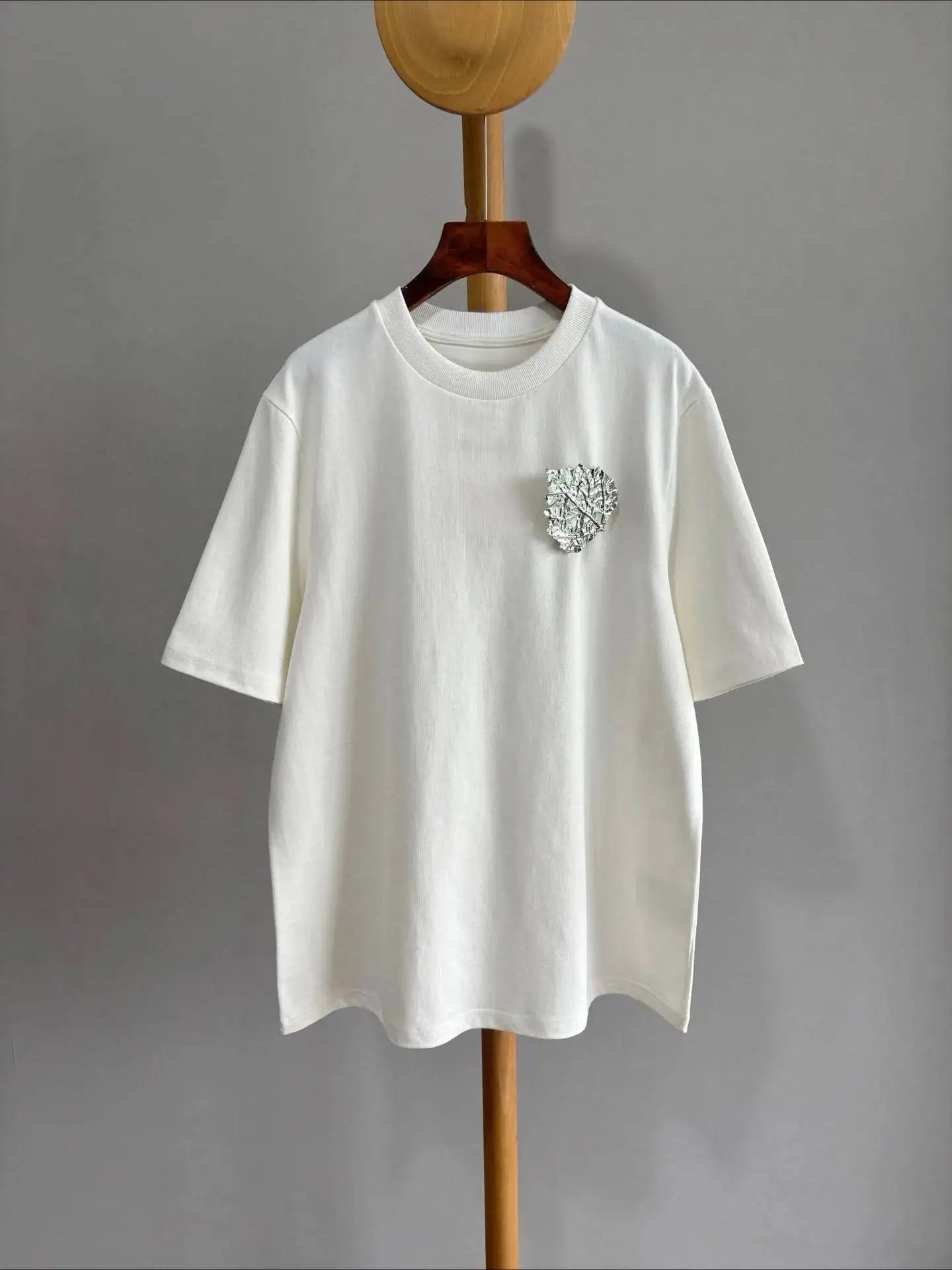 Luxury Women Basic Long Sleeve T Shirt 2025 Vintage Inspired Elegant Y2K Crop Top Fashion Wear luxecrown.co.uk