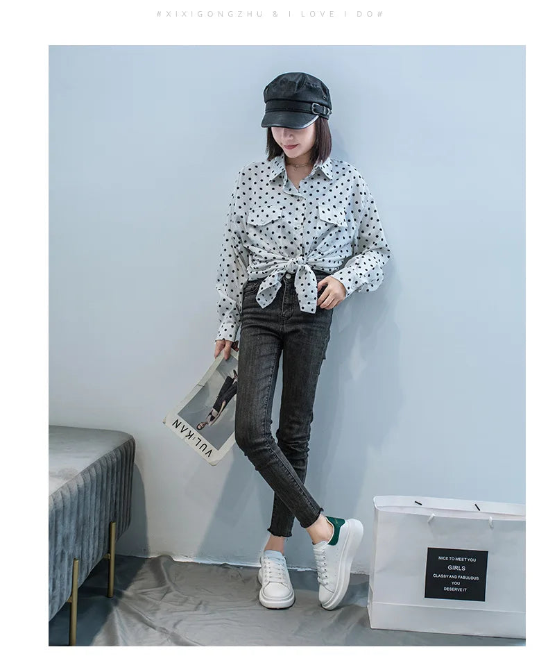 McQueen women's new popular white shoes, versatile and super fiber breathable thick sole, height increasing McQueen sponge cake Streetsharks