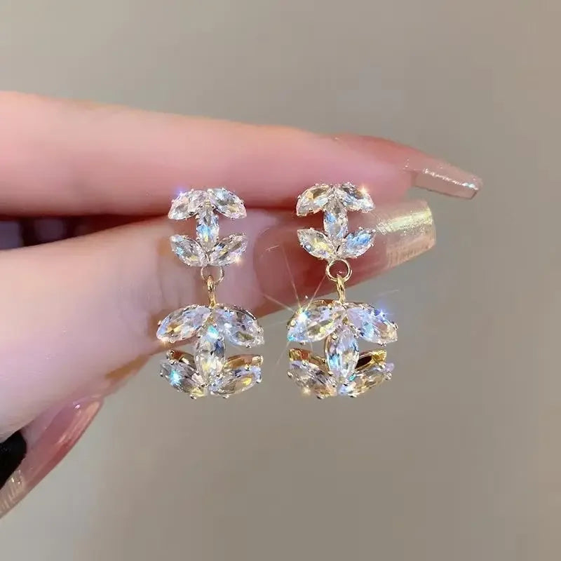 Fashion Trendy Cubic Zirconia Pearl Chic Earrings for Women Advanced Sense Shiny Letter Dangle Earrings Elegant Jewelry Gifts Streetsharks