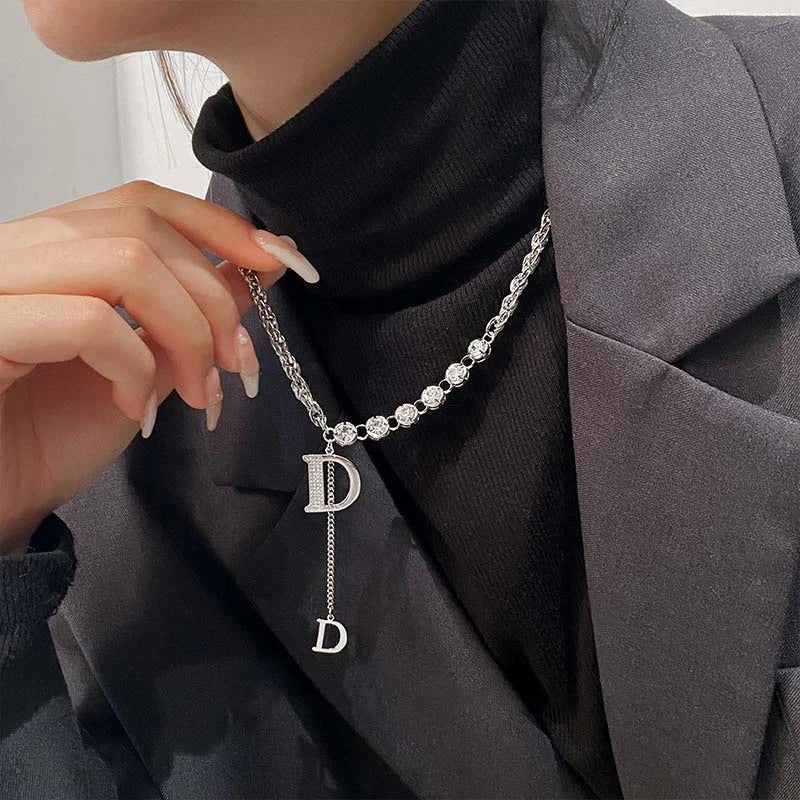2024 New Luxury Zircon Letter D Pendant Necklace for Women Girls Sparkling Rhinestone Tassel Sweater Chain Necklace Jewelry Gift Streetsharks