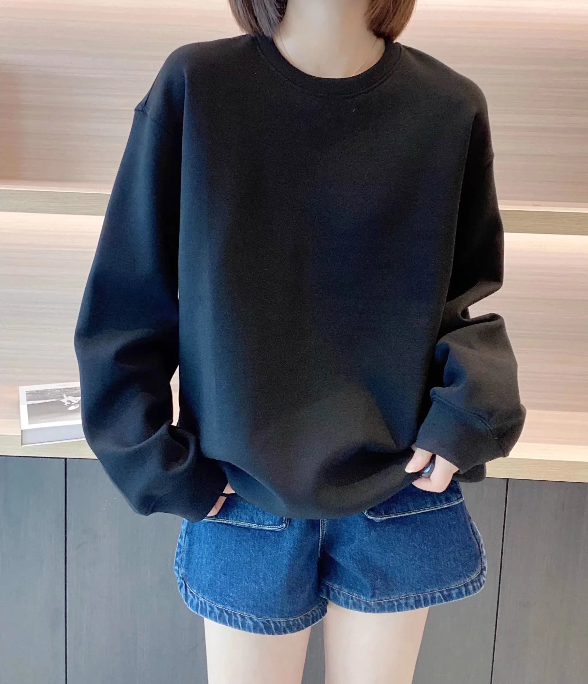 Luxury Brand Tiger Print Spring Autumn and Winter Fashion Loose Round Neck Pullover Sweater Women's Velvet Thicker Streetsharks