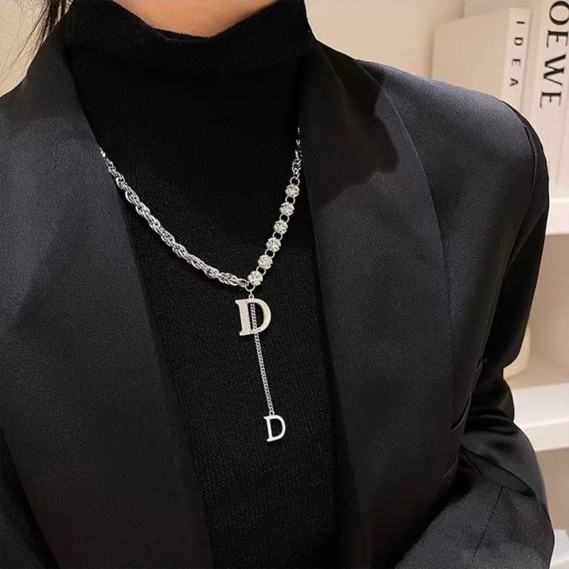 Design Sense Micro Setting Zircon D Letter Pendant Long Necklace Winter Sweater Chain Fashion Jewelry For Woman Girls Party Gift Streetsharks