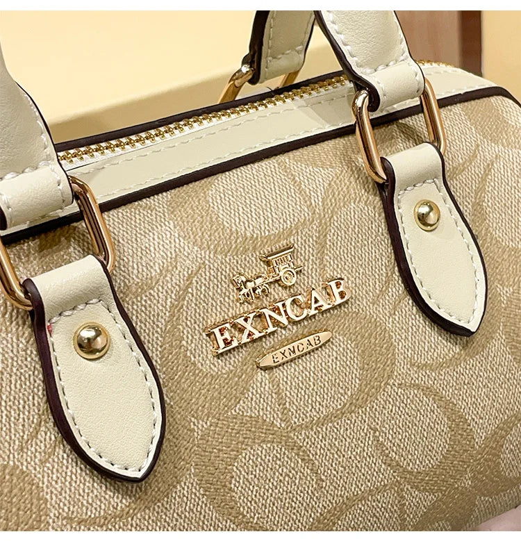 Luxury women's handbag, shoulder bag, high-end sense, crossbody bag, 2025 new autumn and winter fashion versatile pillow bag luxecrown.co.uk