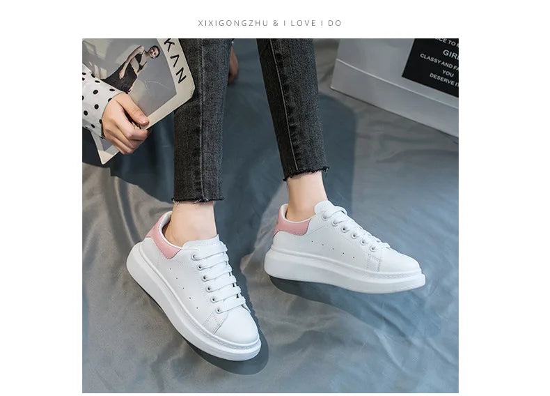 McQueen women's new popular white shoes, versatile and super fiber breathable thick sole, height increasing McQueen sponge cake Streetsharks