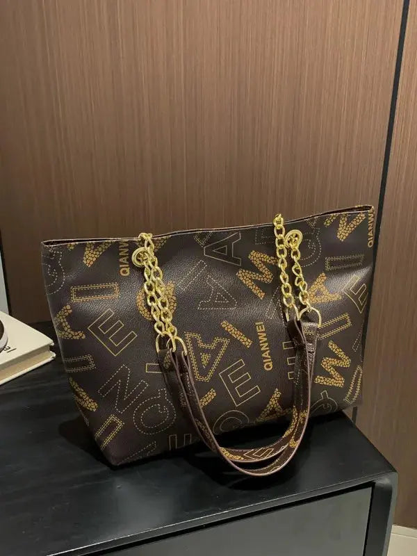 Stylish Commuter Handbag Retro Casual Tote Bag Women's Trend Spring New Large Capacity Street Style PU Material Zipper Opening luxecrown.co.uk