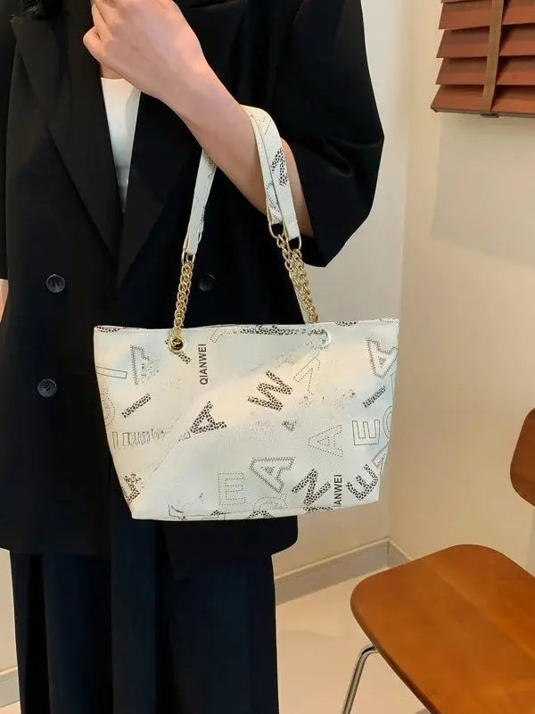 Stylish Commuter Handbag Retro Casual Tote Bag Women's Trend Spring New Large Capacity Street Style PU Material Zipper Opening luxecrown.co.uk