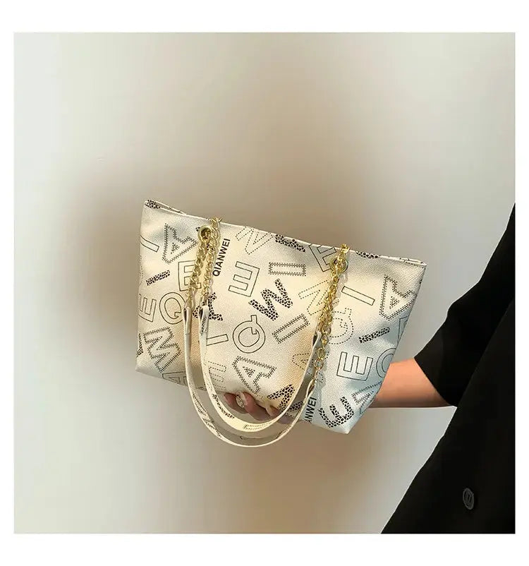 Stylish Commuter Handbag Retro Casual Tote Bag Women's Trend Spring New Large Capacity Street Style PU Material Zipper Opening luxecrown.co.uk