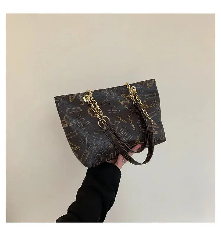 Stylish Commuter Handbag Retro Casual Tote Bag Women's Trend Spring New Large Capacity Street Style PU Material Zipper Opening luxecrown.co.uk