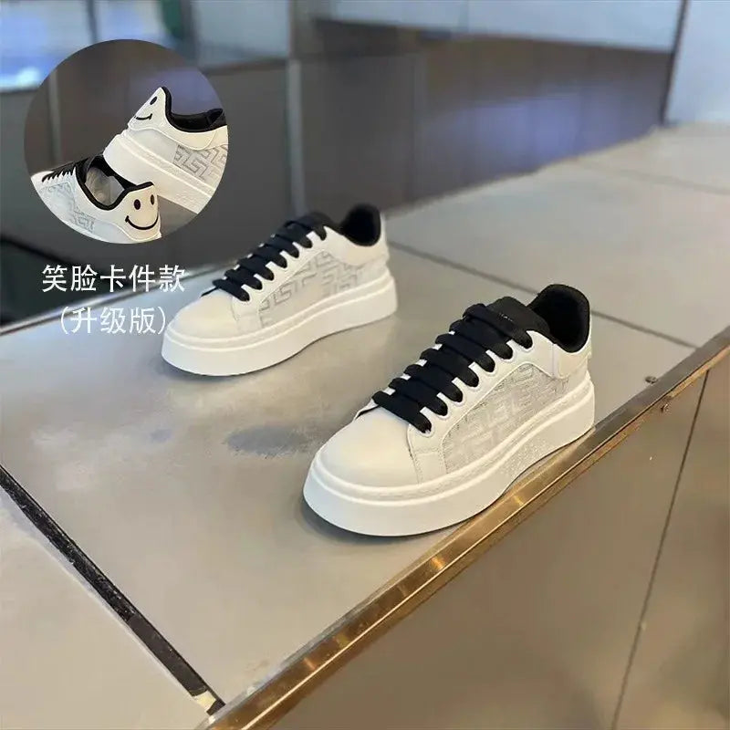 Summer New Board Shoes Designer Luxury White Sneakers for Men Lightweight Tennis Shoes Men Casual Sports Shoes Zapatos De Hombre Streetsharks